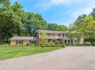 540 Haverhill Rd, Bloomfield Hills, MI 48304
