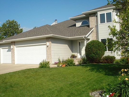 2nd image of 2318 River Dr N