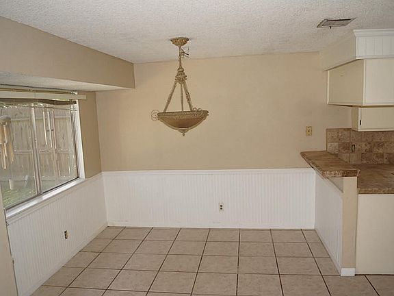 4th image of 10527 Sagecanyon Dr