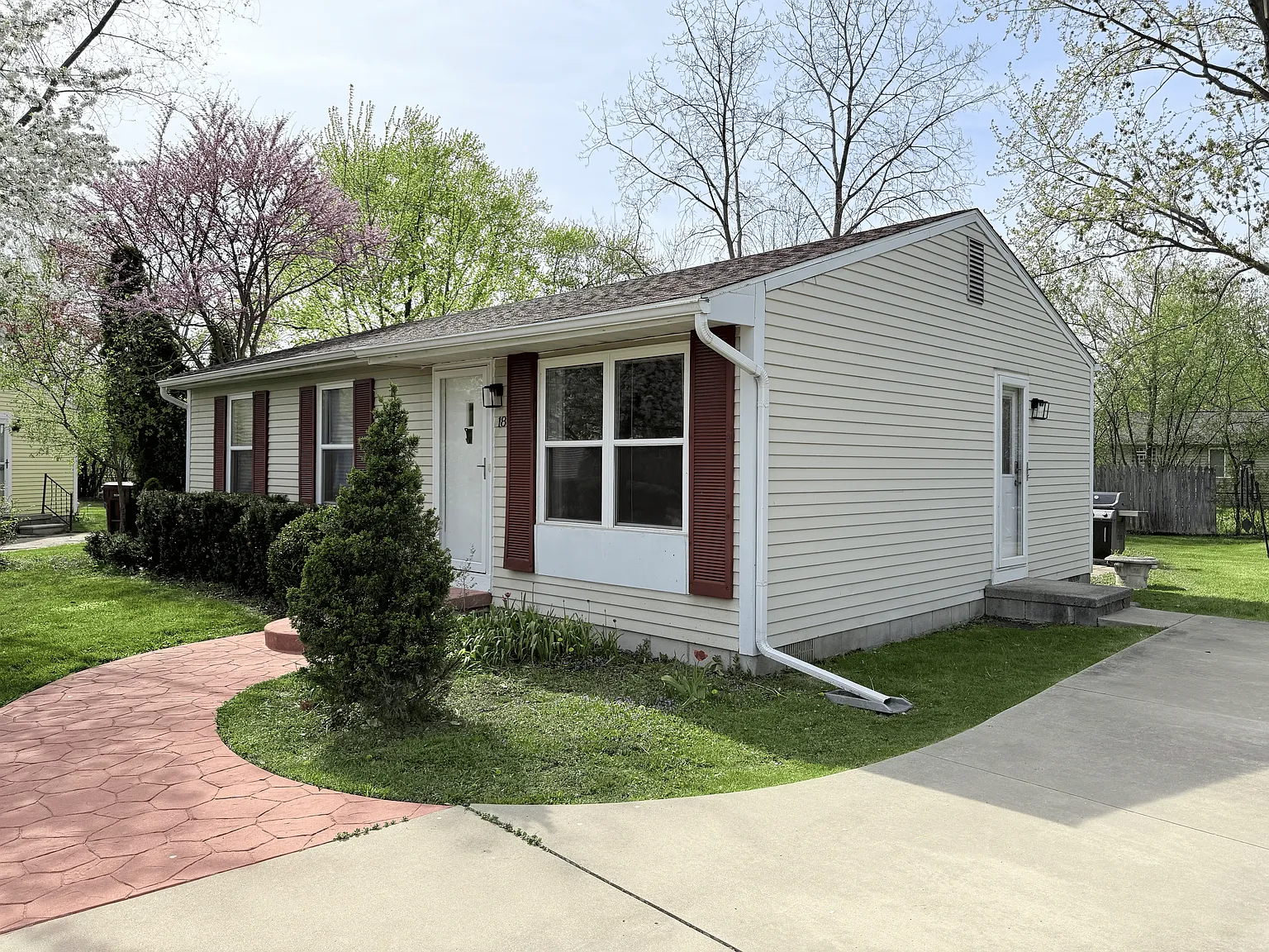 18 W Eden Ct — Photo 3