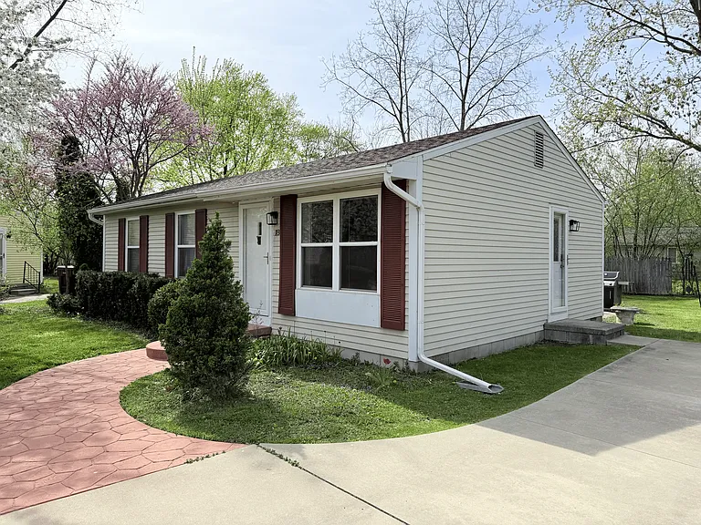 18 W Eden Ct — Photo 3