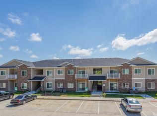 1825-1827 1875th Ave #9, Altoona, IA 50009