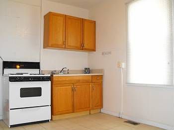 5th image of 4871 Anderson Ave