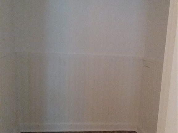3rd image of 211 Owens St