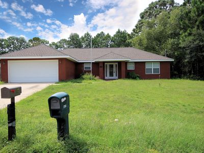 2193 Salamanca St, Navarre, FL, 32566