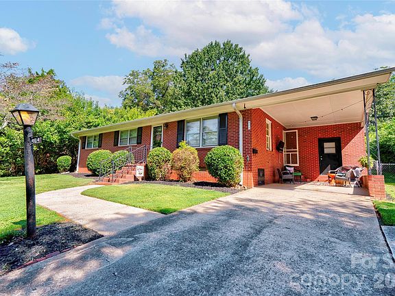 4th image of 404 Pineview Dr