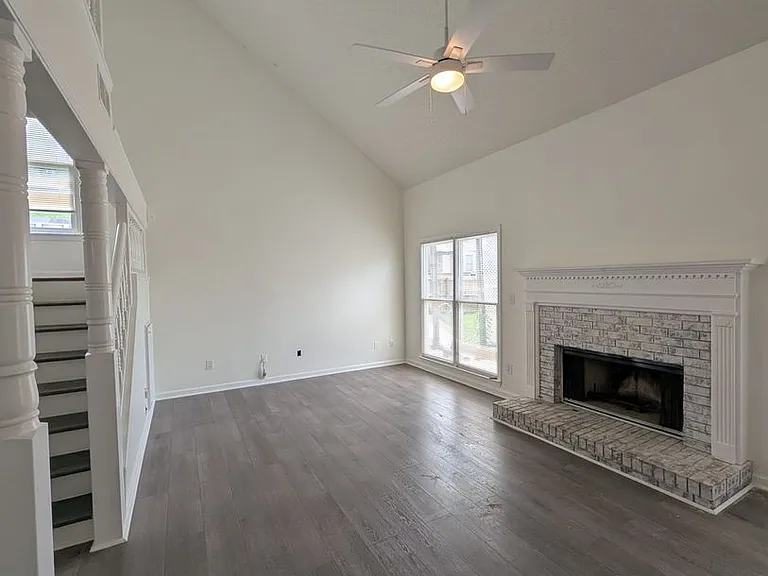 4757 Cheshire Cir — Photo 5