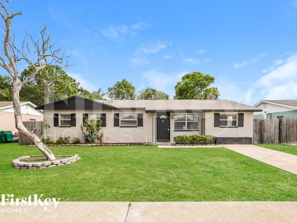 8275 Jacaranda Ave