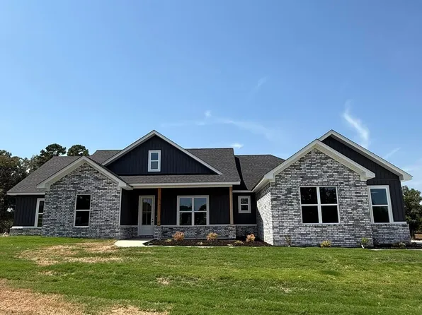 1076 Creekwood Cir, Bauxite, AR 72011