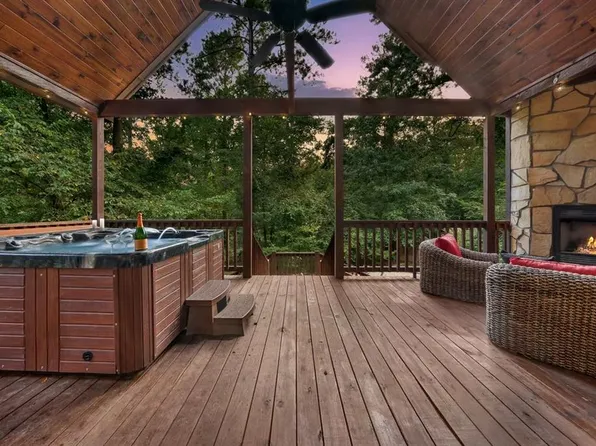 69 Eagle Mountain Trl, Broken Bow, OK 74728