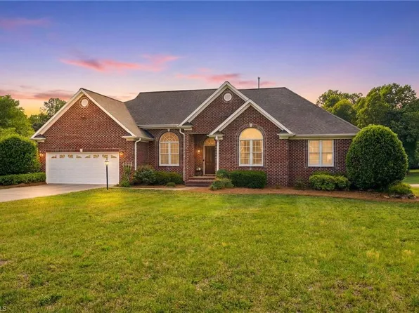 230 Deer Path Ln, Lexington, NC 27295