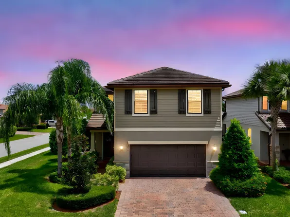 593 SE Monet Drive, Port St Lucie, FL 34984
