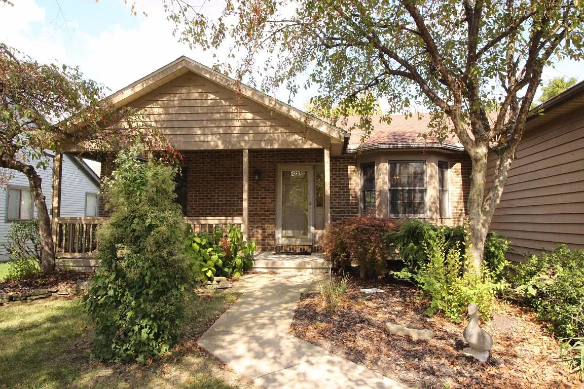 6312 Little Deer Ln photo 1