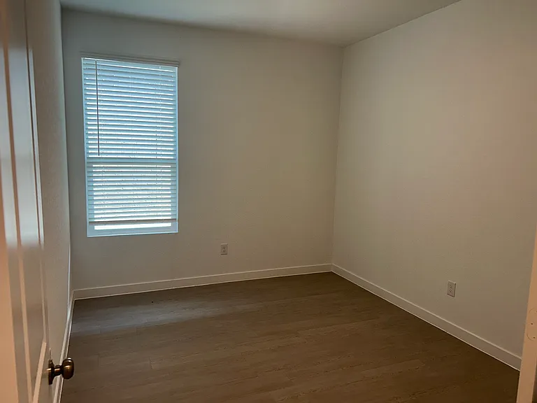 2272 Monument Hl — Photo 24