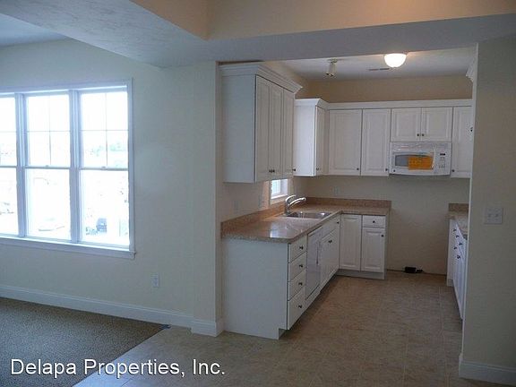 3rd image of 32 Guild St #6204090