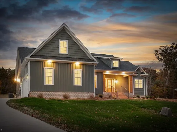 6864 Lake Brandt Rd, Summerfield, NC 27358