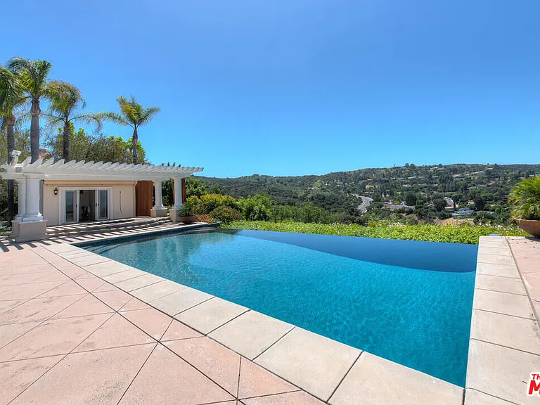 3791 Winford Dr — Photo 44