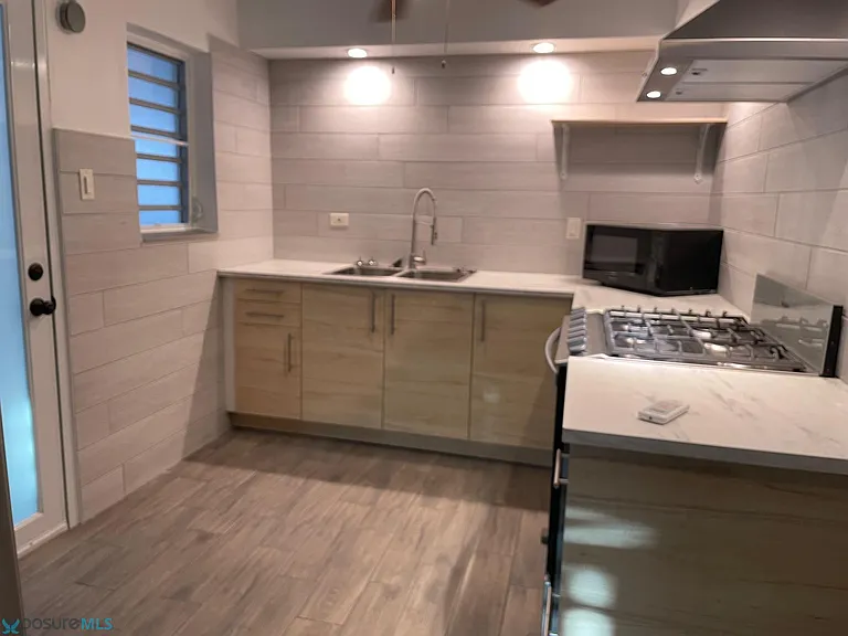 9-25 Calle 28 #B — Photo 3