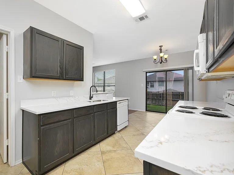 4144 Capstone Dr — Photo 9