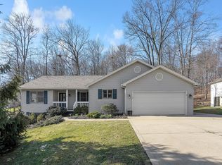636 Alpine Cir, Heath, OH 43056