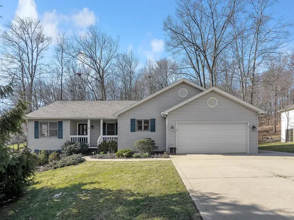 636 Alpine Cir, Heath, OH 43056