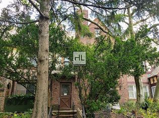 8023 Park Ln, Jamaica, NY