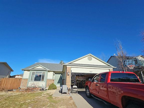 2nd image of 867 Daffodil St