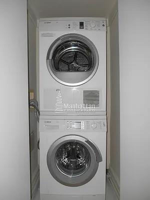 Rented by Manhattan Connection | media 14