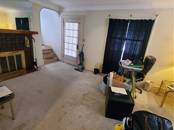 4th image of 1439 Clermont Rd