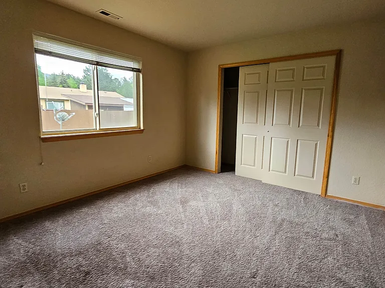 1604 Columbine Village Dr — Photo 7