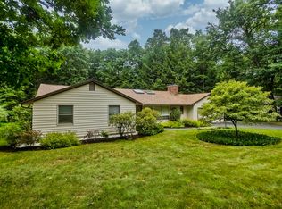 5 Stony Hill Rd, Amherst, MA 01002