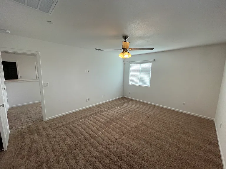 385 Ostrander Ave — Photo 2