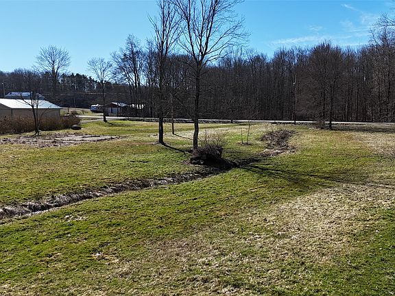 3rd image of 20704 Peters Rd