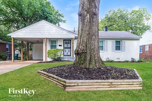 1712 Myrna Ln Photo 1