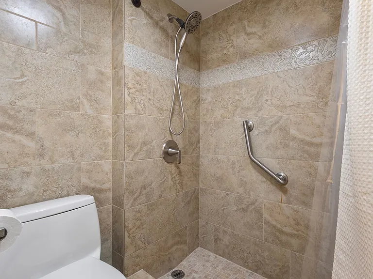 2140 Kuhio Ave #801 — Photo 12