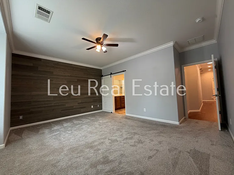 7424 Foxburgh Ct — Photo 9