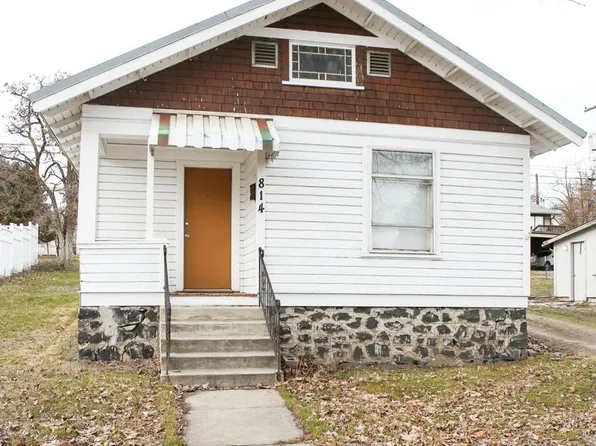 814 1st St, Cheney, WA 99004