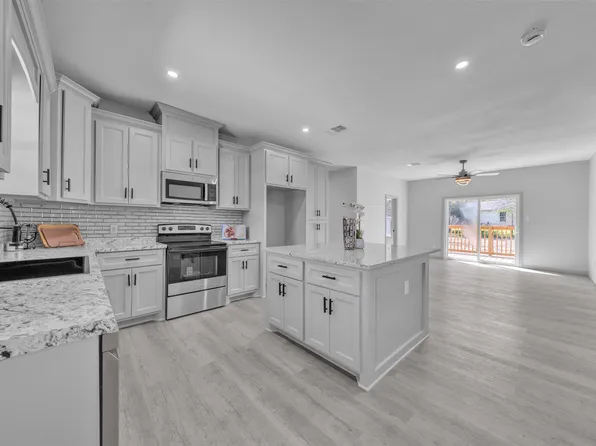 3711 NW County Road 3112, Purdon, TX 76679