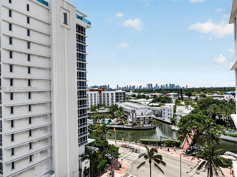 2401 Collins Ave #1107 — Photo 17