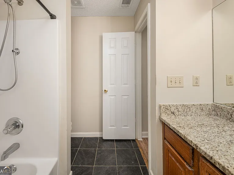 536 Loblolly Ln — Photo 19