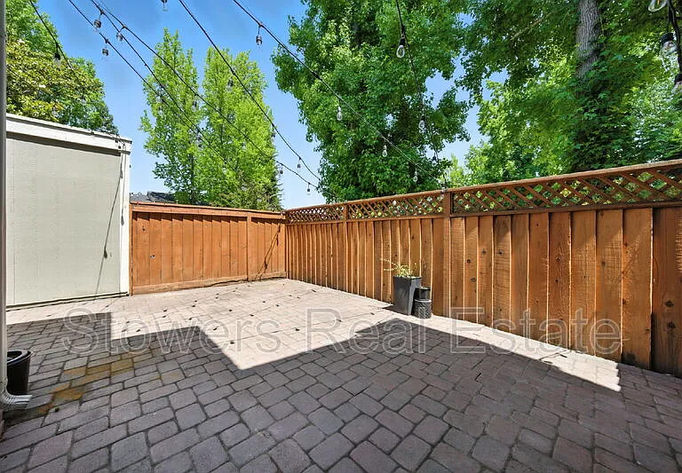 617 Garden Creek Pl — Photo 15