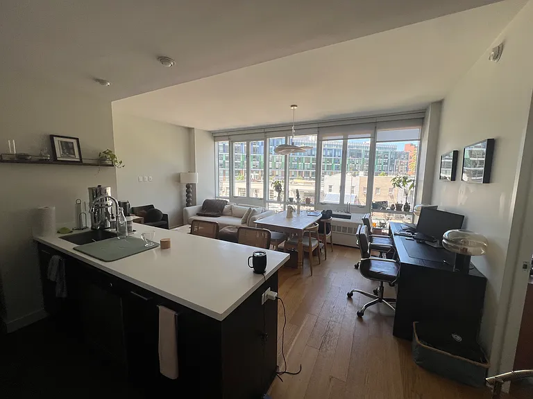 568 Union Ave #3P — Photo 1