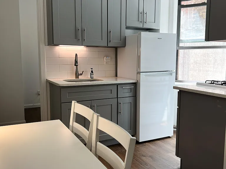 81 Ludlow St #12 — Photo 5