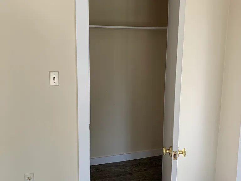 84 Grand Ave #2 — Photo 7