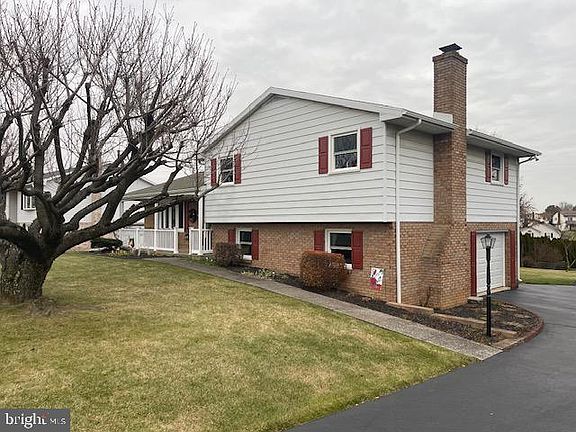 2nd image of 1542 Beta Ave #L-0087