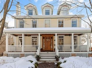 151 Prairie Ave, Wilmette, IL