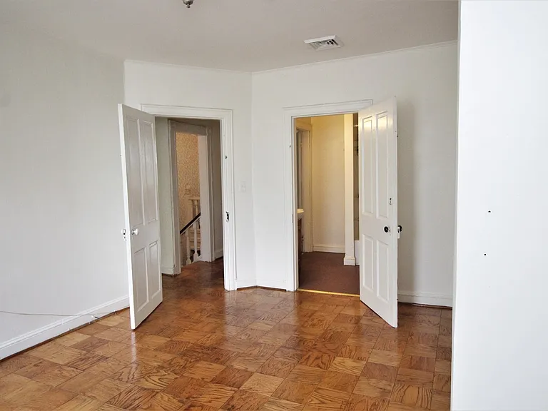 1513 Bolton St. — Photo 25