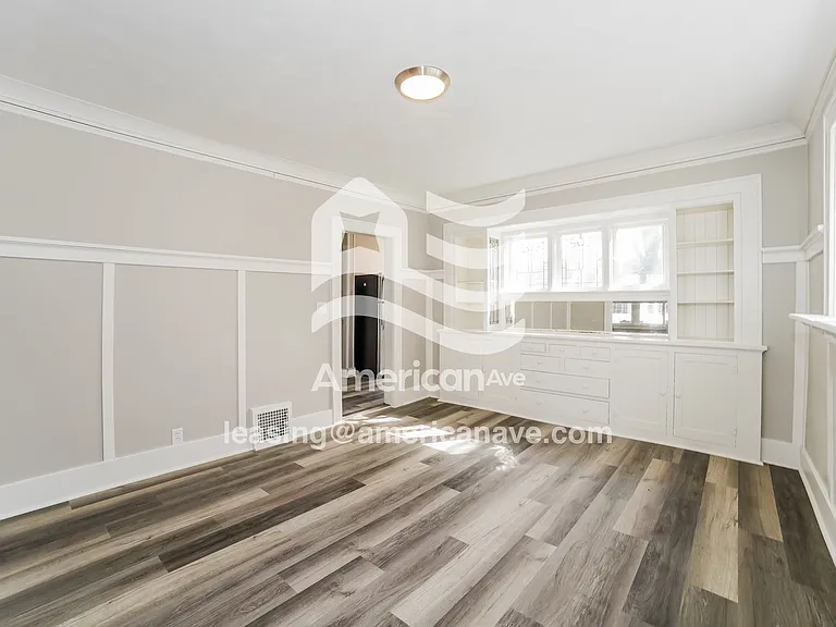 1522868_005_dining_room_13679397.jpg
