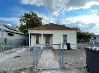 918 Sherman, San Antonio, TX 78202