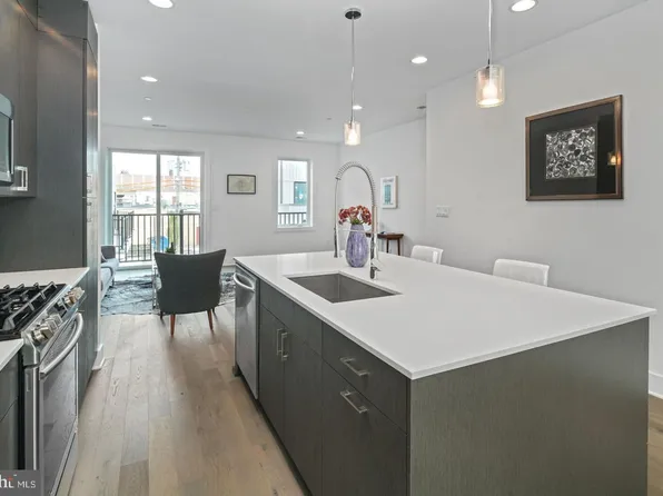 1425 S Hancock St, Philadelphia, PA 19147